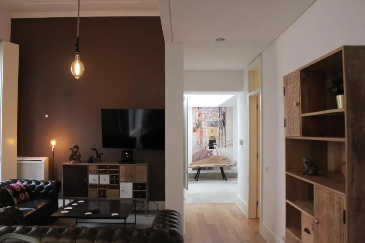 Apartmán Beautiful 3-Story House In Chiado With A 40M² Private Terrace Lisboa